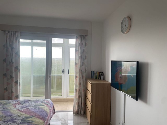 River 5/40. 9th floor. 51 sq.m. Large loggia under glass. Title deed in hand. Н - Fotoğraf 2