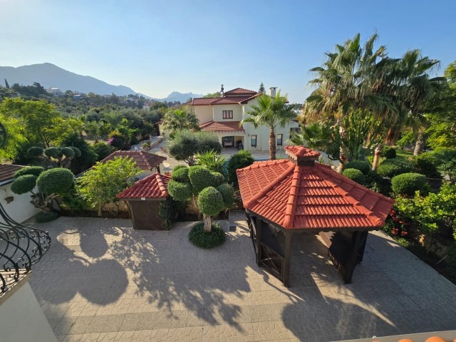 Girne / Çatalköy'de havuzlu nezih site içerisinde SATILIK müstakil dubleks Villa.. - Fotoğraf 2