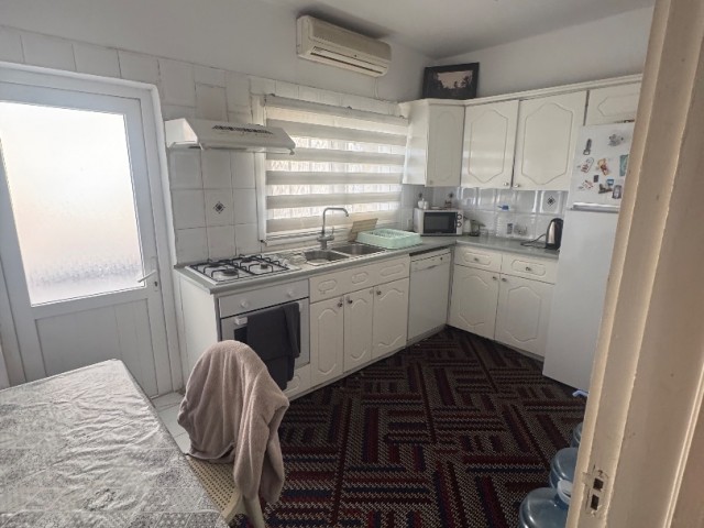 (05338312383)Lefkoşa metehan bölgesinde satılık 3+1 daire