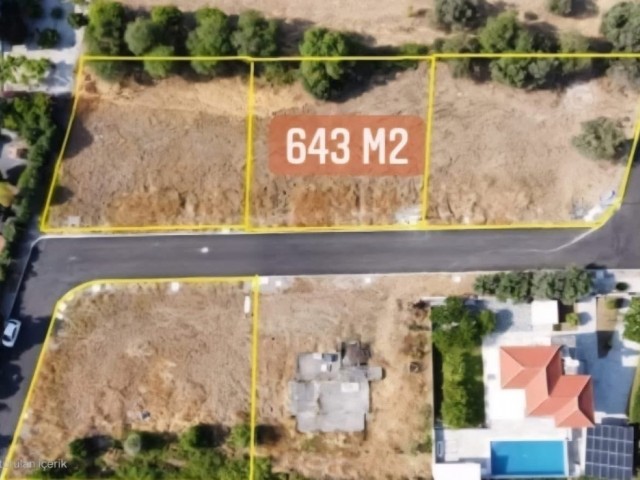 Laptada dağ ve deniz manzaralı 643 m2 villa yapımına uygun satılık arsa - Fotoğraf 2