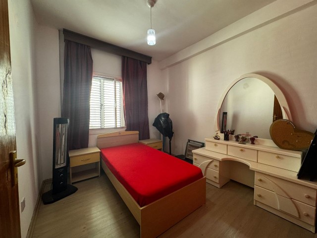 Lefkoşa Metehan'da yeşil alana bakan satılık MASRAFSIZ 3+1 eşyalı daire - Fotoğraf 1