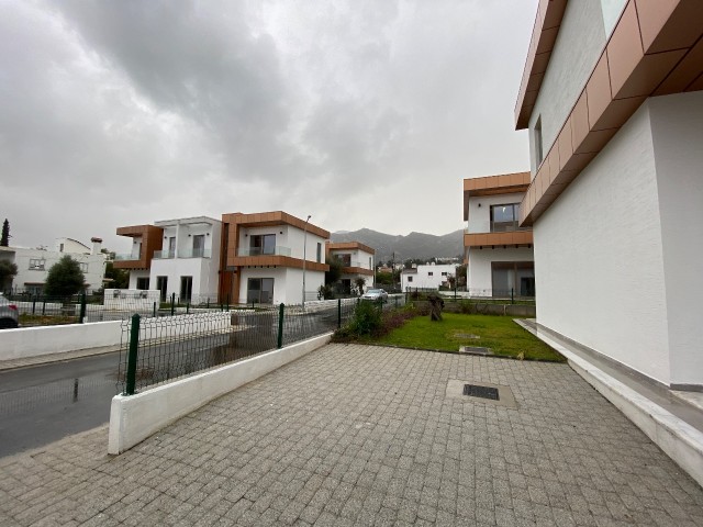 Ozanköy'ün merkezinde, hotel  konseptli, modern  3 yatak Odalı Mustakil Villa