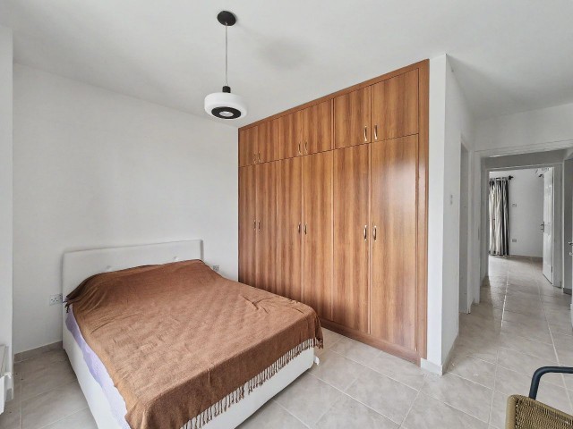 Karakum, Girne’de Satılık Özel Çatı Teraslı ve Ortak Havuzlu Lüks 3+1 Denize Sıfır Penthouse - Fotoğraf 4