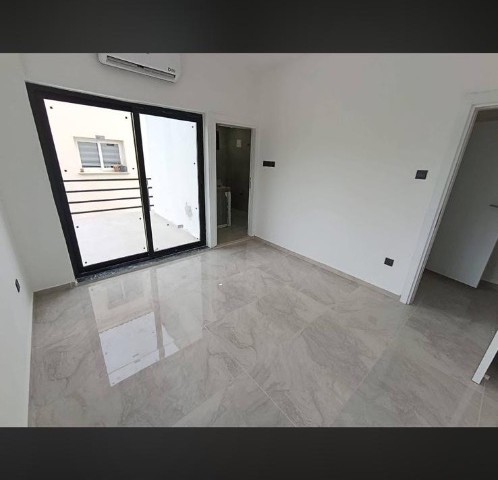 Lefkoşa marmarada taşınmaya hazır türk koçanlı satılık 3+1 daire - Fotoğraf 1