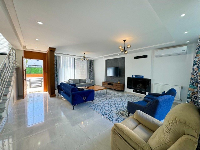 Girne, Alsancak’ta Bahçeli ve Havuzlu Eşyalı 3+1 Villa Satılıktır - Fotoğraf 4
