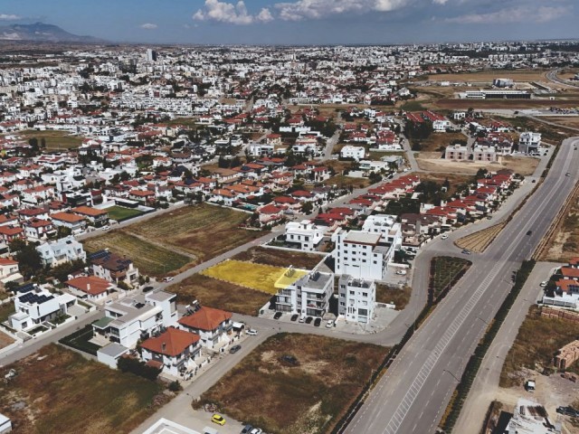 Lefkoşa Yenikent'te 2 villa projeli satılık 818 m2 TÜRK MALI arsa