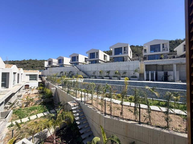 İkiz villa 2+1 225,000 stg 3+1 317,000 stg Başalayn fiyat - Fotoğraf 3