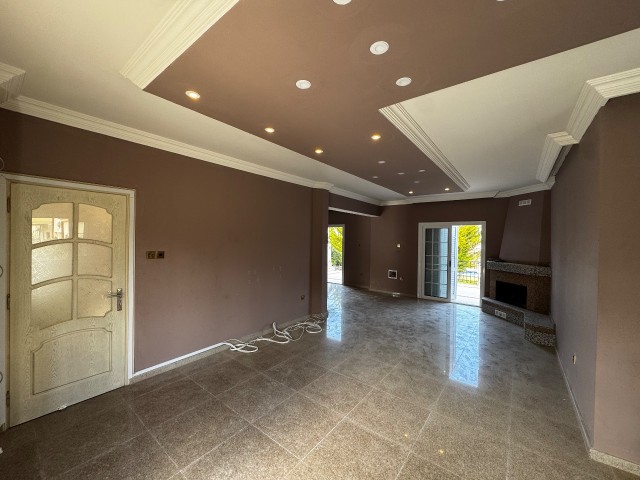 1738m2 arsa içinde 3+2 villa