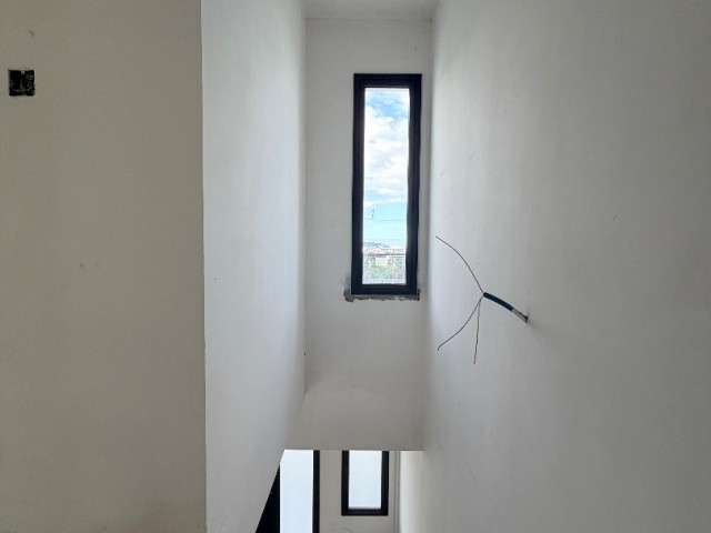 Mükemmel konum eşdeğer koçan 4+1 özel havuz son 3 villa 425,000 stg Başalayn fiyat
