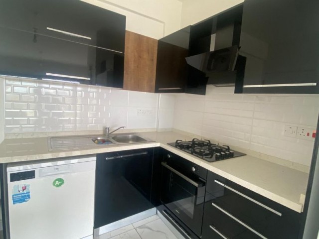Gazimağusa çanakkale bölgesi 2+1 ful eşyalı satılık daire - Fotoğraf 3