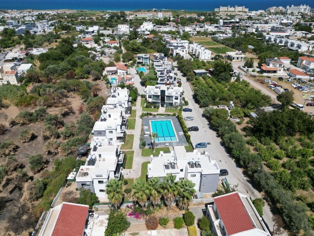 Kıbrıs Girne Alsancak Bölgesinde Satılık Full Eşyalı 2+1 Penthouse Daire.