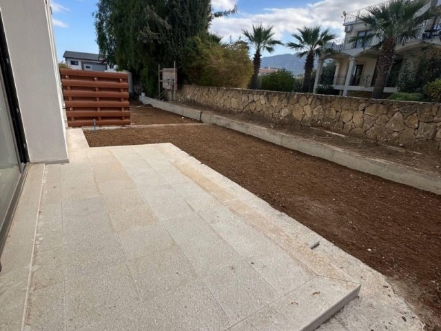 Girne Alsancak'ta Satılık Modern İkiz Villa!Sadece 60% ödeyerek kalanı 10 yıllık taksitle ödeyebileceğiniz bu fırsatı kaçırmayınız - Fotoğraf 3