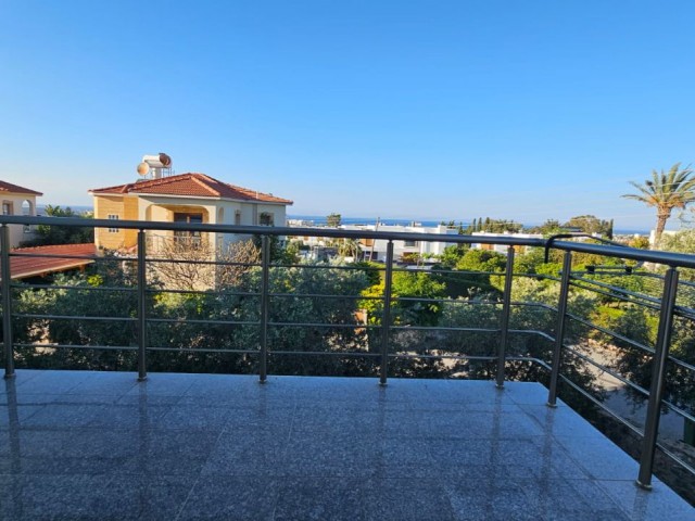 Girne Edremit’te Satılık 2+1 Full Eşyalı Daire | Masrafsız & Hazır Yaşam - Fotoğraf 3