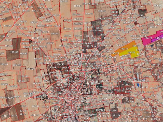 Lefkoşa Yiğitler Köyü Satılık Arsa | Parselasyona Uygun | Türk Malı - Fotoğraf 2