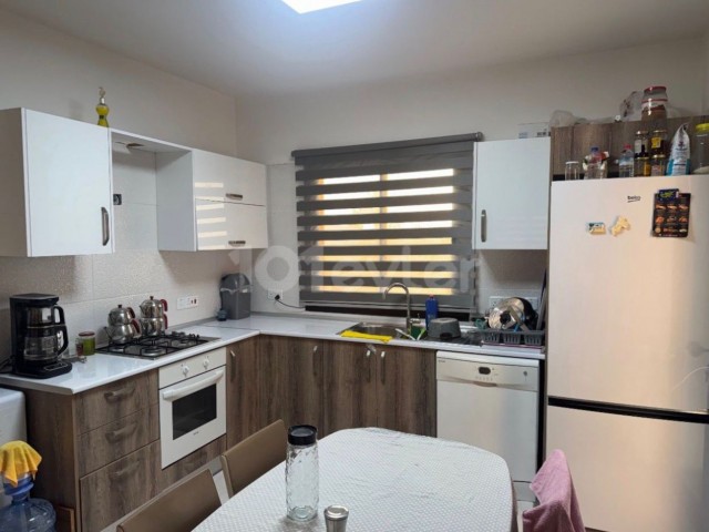 LEFKOŞA/KÜÇÜKKAYMAKLI’DA SATILIK 2+1 DAİRE