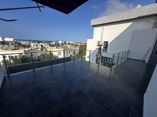 GİRNE/ALSANCAK'TA SATILIK 3+1 DUBLEKS PENTHOUSE