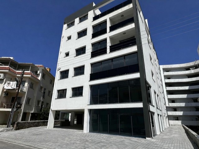 Girne Merkezde Satılık Ticari Kullanıma Uygun Türk Koçan 3+1 Daire - Fotoğraf 3