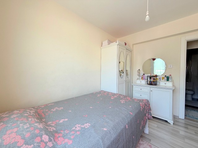 Girne Çarşı Merkez'de Satılık 3+1 Full Eşyalı Daire - Fotoğraf 4