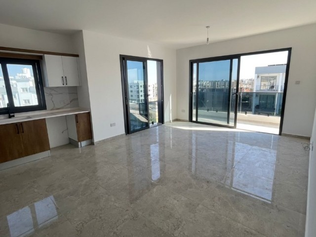 Dumlupınar’da,35 M² Teraslı ve Ebeveyn Odasında Özel En-suıte Duşlu Sıfır 2+1 Satılık Daire - Fotoğraf 1