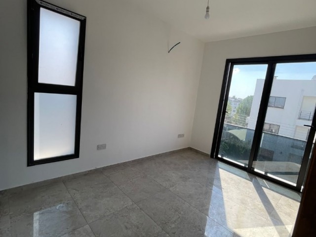 Dumlupınar’da,35 M² Teraslı ve Ebeveyn Odasında Özel En-suıte Duşlu Sıfır 2+1 Satılık Daire - Fotoğraf 4