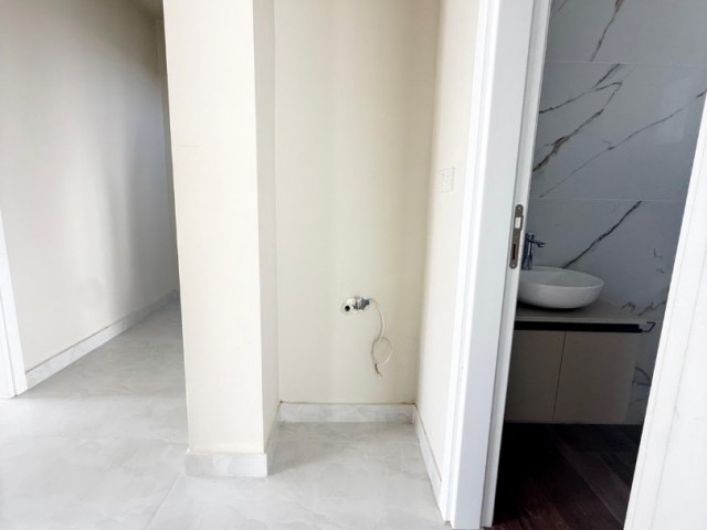 Lefkoşa Kanlıköy’de, Çatı Teraslı 3+1 Satılık Villa - Fotoğraf 2