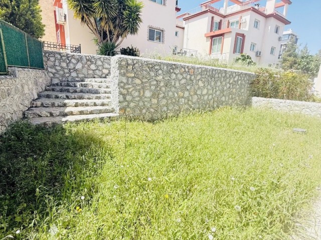 Lefkoşa Hamitköy’de Elden Ödeme İmkanı İle Triplex Villa | 84 Ay Faizsiz Ödeme - Fotoğraf 1