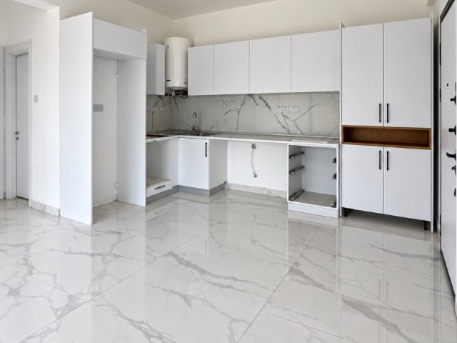 GÖNYELİ’DE SATILIK 2+1 PENTHOUSE( ARAÇ TAKASINA AÇIK DAİRE )