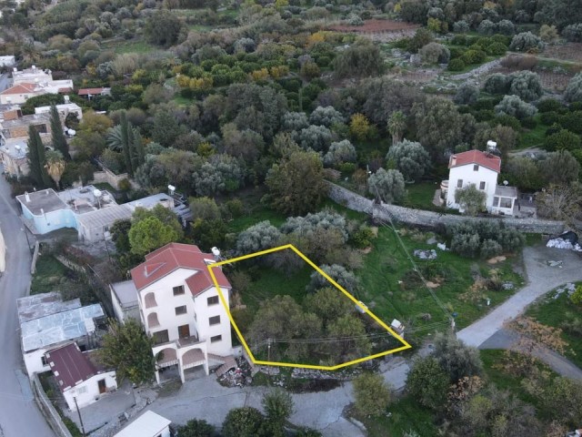 Deniz Manzaralı 540 m² Arsa - Fotoğraf 4