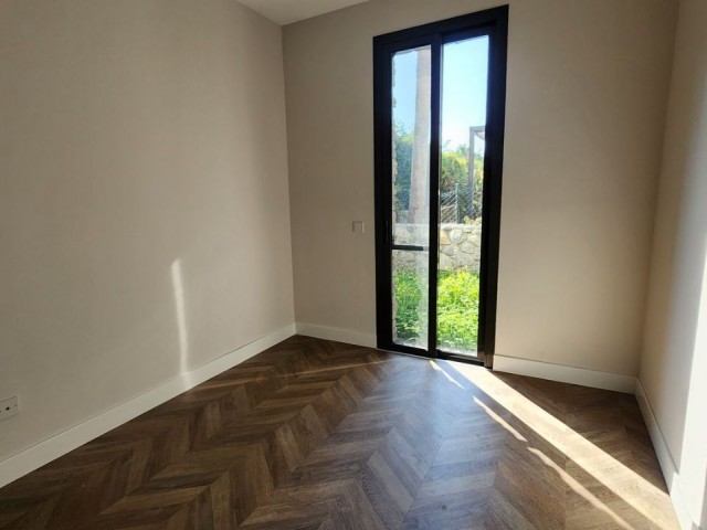 Lüks site içerisinde 2+1 bahçeli daire - Fotoğraf 3