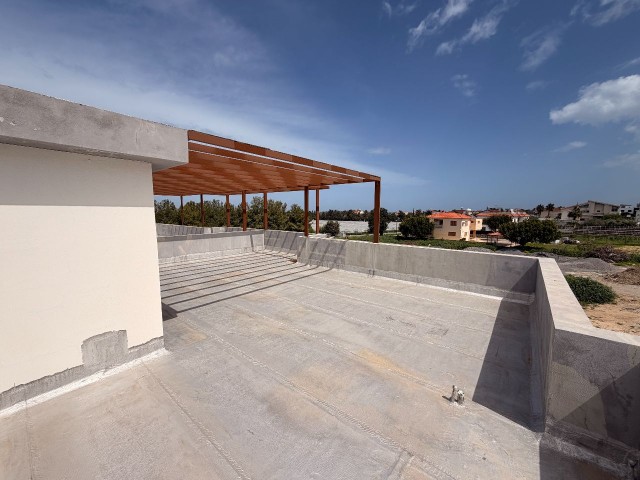 Girne Lapta'da 2+1 Ful Eşyalı Daire - Fotoğraf 1