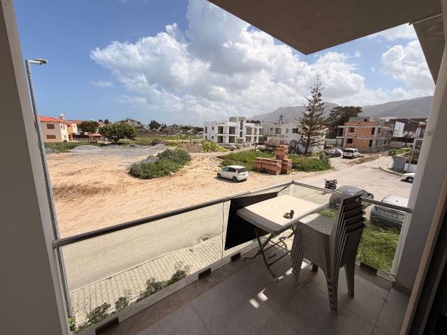 Girne Lapta'da 2+1 Ful Eşyalı Daire - Fotoğraf 3