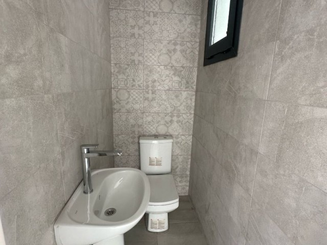 Lefkoşa Gönyelide Satılık Dükkan - Fotoğraf 3