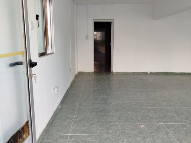 Lefkoşa Metehanda Satılık Dükkan - Fotoğraf 3