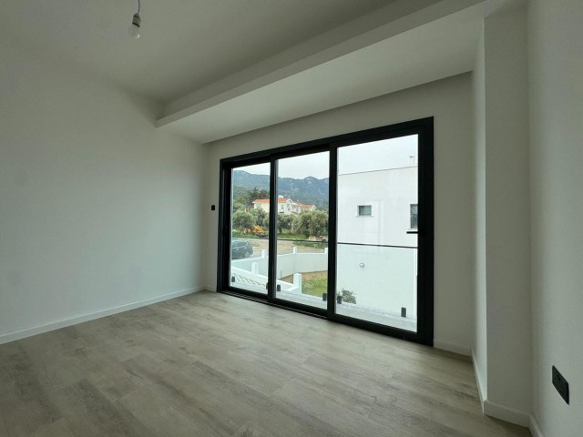 Girne Alsancak bölgesinde satılık modern dizayn villa
