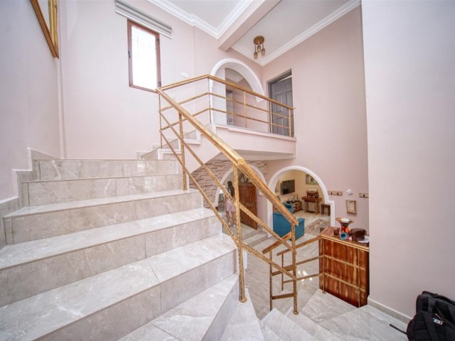 Karakum da Satılık 4+2 Vılla! - Fotoğraf 1