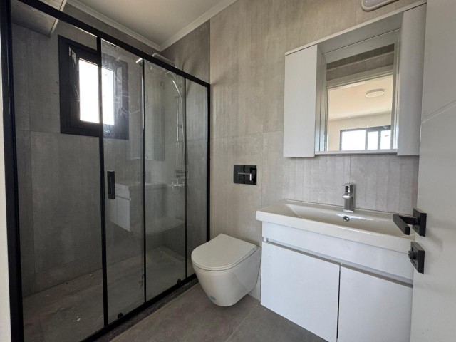 Girne Alsancak'ta Özel Havuzlu, Otellere Yürüme Mesafesinde Satılık 3+2 Villa - Fotoğraf 2