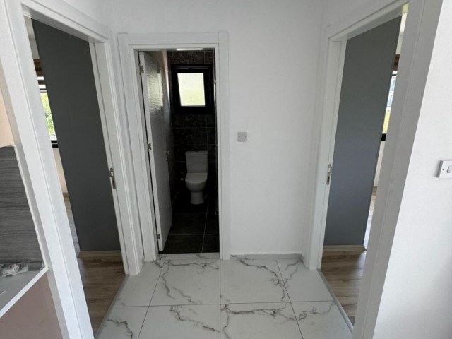 Gırne Merkezde Satılık 2+1 Daıre! - Fotoğraf 1