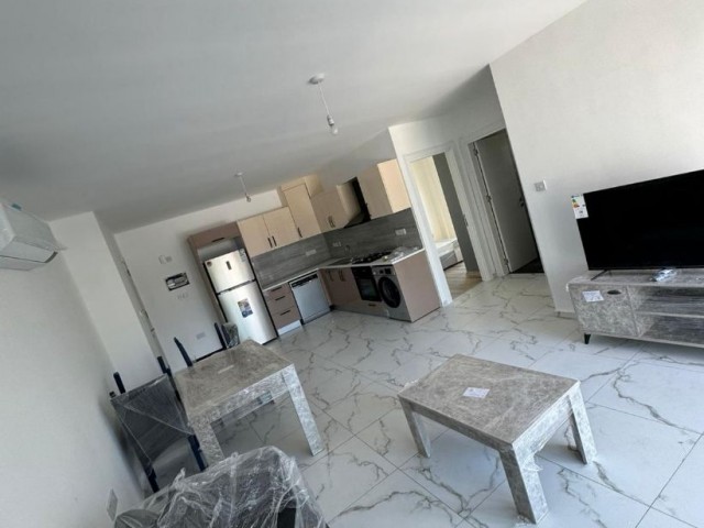 Gırne Merkezde Satılık 2+1 Daıre! - Fotoğraf 2