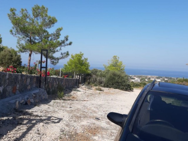 Girne Karşıyaka'da Muazzam Doğa Manzaralı Tarla Satışı! - Fotoğraf 2