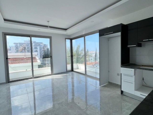 Girne Merkezde 2 + 1 Satılık Daire - Fotoğraf 4