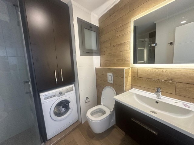 Girne Merkez'de Şehir Manzaralı Modern Daire - Fotoğraf 1