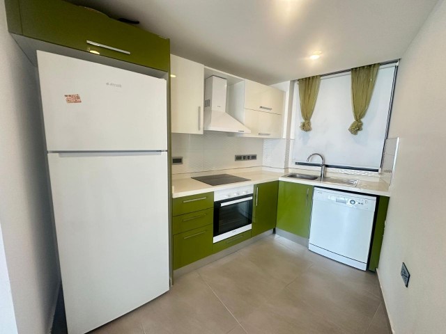 Girne Merkez'de Şehir Manzaralı Modern Daire - Fotoğraf 2