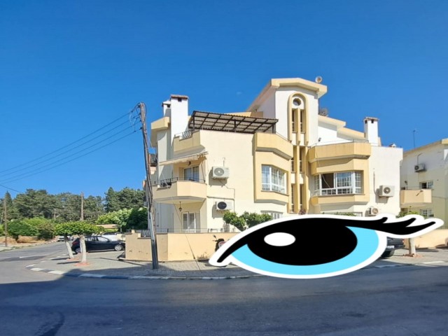 Girne nin tam merkezinde / Chamada hotel casino -23 nisan olullar/a sahile Girne Limana yürüme mesafesinde 4 köşe teraslı 3+1 güzel daire. - Fotoğraf 2