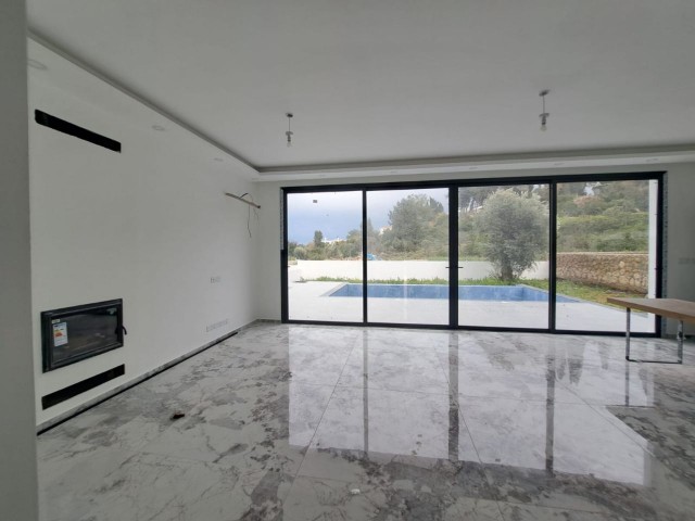 Girn- Çatalkoyde taşınmaya hazir 3 yatak odalı 3 banyolu TÜRK TAPULU modern villa. İŞÇİLİK BİRİNCİ SINIF !!!! 3 adet yan yana.!!!!! - Fotoğraf 2