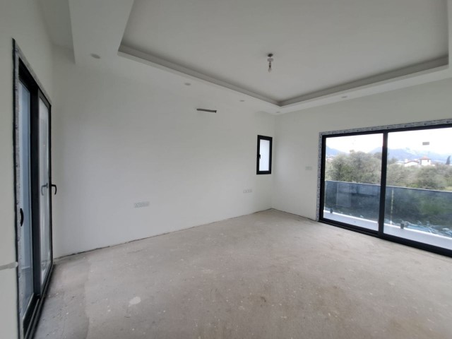 Girn- Çatalkoyde taşınmaya hazir 3 yatak odalı 3 banyolu TÜRK TAPULU modern villa. İŞÇİLİK BİRİNCİ SINIF !!!! 3 adet yan yana.!!!!! - Fotoğraf 4