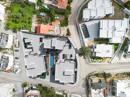 KOMPLEKSTE SON DAİRE! Deniz ve dağ kenarında premium bir projede 2+1 sıvı / Taksitler - Fotoğraf 4