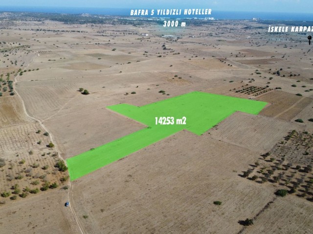 İskele Zeybekköy’de 10 Donum 3 Evlek 2200 Ayk2 (14587 M2) ***200.000 Stg*** - Fotoğraf 4