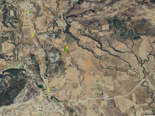 Altınova ’da 7 Dönüm 2 Evlek 3201.21 Ayk2 ( 10332.51 m2 ) Satılık Arazi *** £55.900*** - Fotoğraf 1
