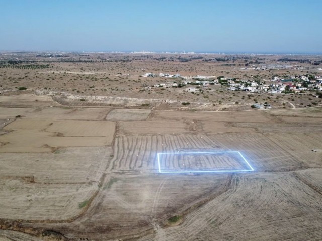 GAZİMAĞUSA - YILDIRIM 2 DÖNÜM 1 EVLEK (3010 M2 ) SATILIK ARAZİ ***£19.900 GBP ***