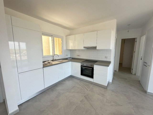 İskele - Bafra Thalassa Resort Denize Sıfır Havuzlu Sitede Türk Koçanlı 2 Yatak Odalı Daire *** £110.000 *** - Fotoğraf 1
